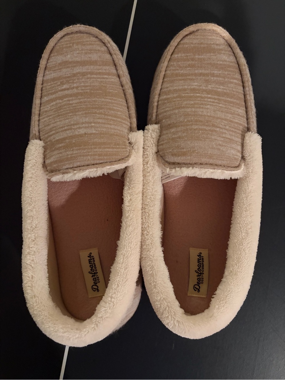 dearfoams Women's Cozy Slip-On Slippers in Beige and Cream